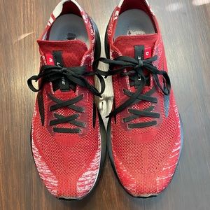 Mens Brooks Levitate 4 Running Shoes, Size 8.5, Red Gray